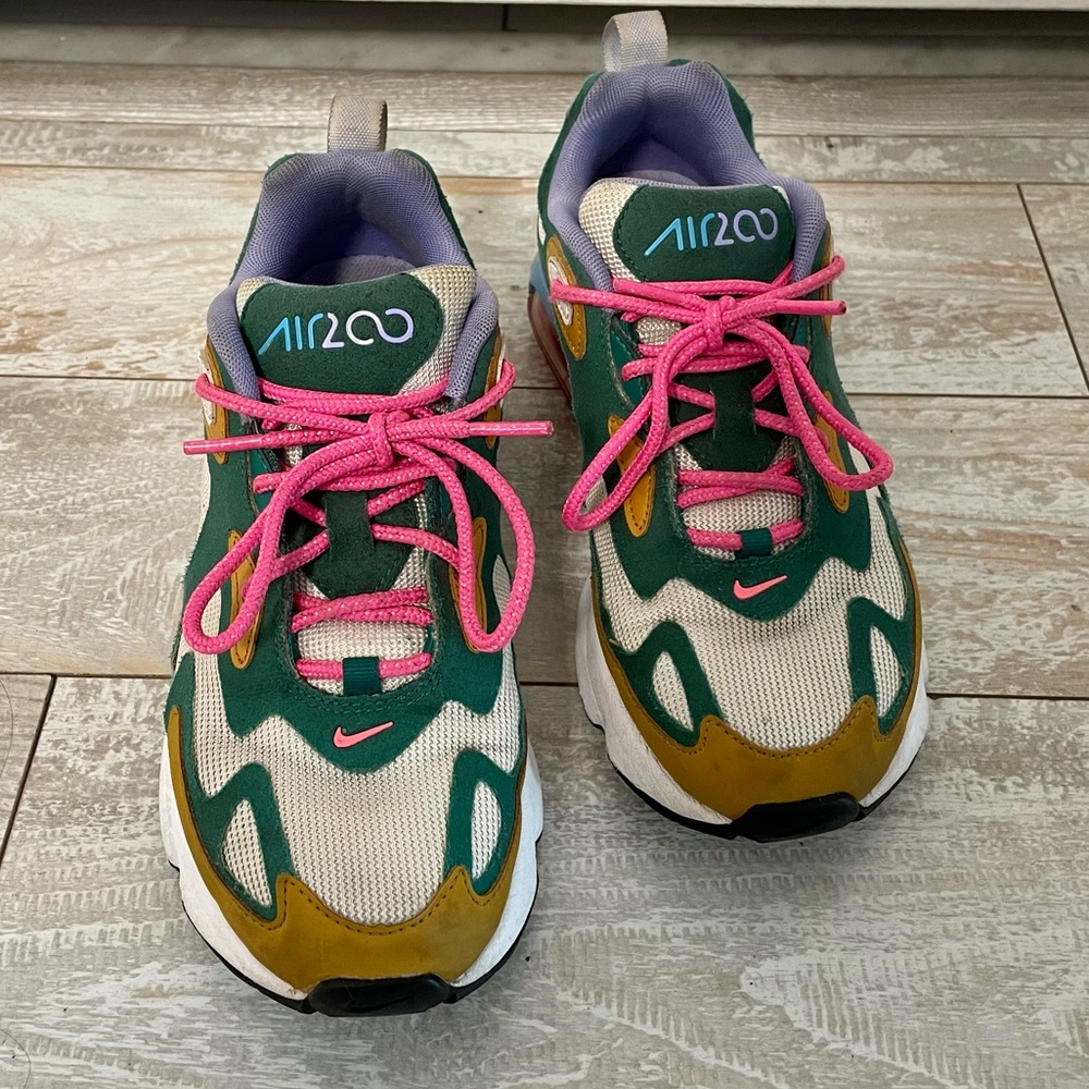 Wmns Air Max 200 'Mystic Green'